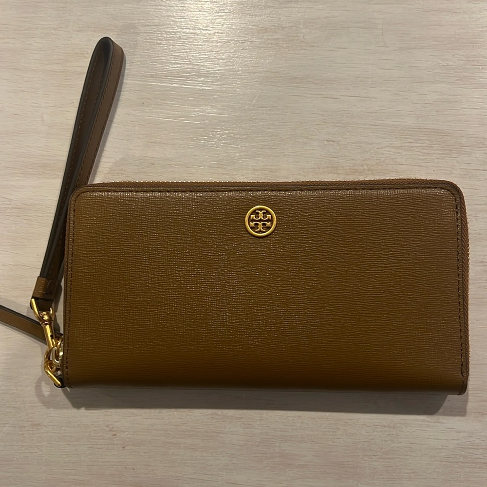 Tory Burch Robinson Zip Continental Wallet